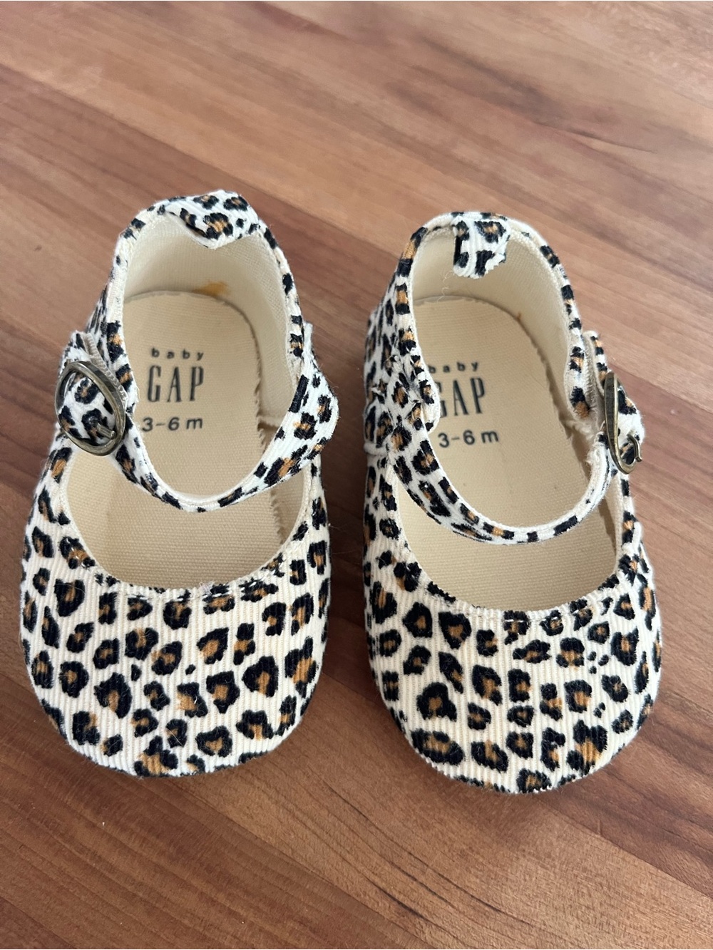 Baby GAP Leopard Print Mary Jane Shoes - Cream/Tan 3-6 months